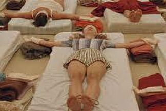 'Miyo's Rainbow': the commune of hippies and workers that led a Navarre valley to catharsis and large-scale tantric sex