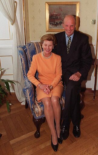 Intrigues and a suicide attempt: The love story of Harald and Sonja of Norway