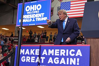 Trump Increases His Trips to Battleground States Amid Poor Poll Projections