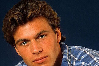 Accidentally Shot in the Temple: The Tragic Death of Actor Jon-Erik Hexum, Remembered by His Fans