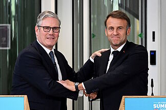 Macron and Starmer call for a conference of "non-belligerent countries" to reopen the Strait of Hormuz