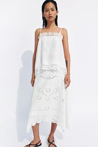 9 cute, breezy, Mediterranean-inspired outfits from Zara that are perfect for your summer dinners