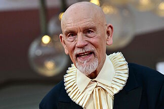 John Malkovich, now a favorite for the Oscar: "What is usually called Hollywood no longer exists"