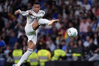 Kylian Mbapp�: the 'hits' of the Real Madrid forward off the pitch