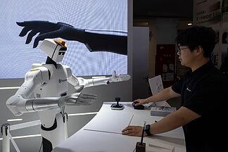 The vacuum robot and the fridge, new weapons of Chinese hackers: "They have become much more sophisticated"
