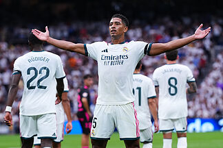Bellingham's "Freedom" and Mourinho's Veiled Dig at Alonso and Arbeloa: "I didn't want to see him playing as a second left-back"