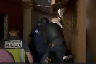 'House of Horrors' in Spain: 74 Migrants, Including 10 Children, Found Living in Overcrowded Conditions