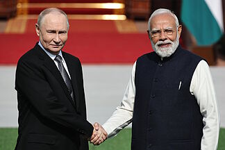Putin's trip to India to sell more oil and weapons to Modi
