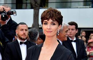 Study production, speak multiple languages, passionate about surfing and martial arts... That's the son of Paz Vega and Orson Salazar