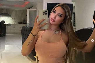 Influencer and singer De la Rosa dies after being shot in Los Angeles