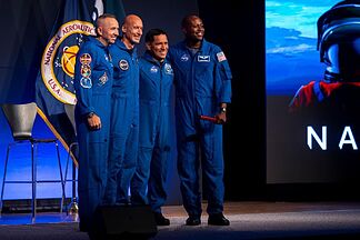 NASA Introduces the Four Astronauts of Artemis 3