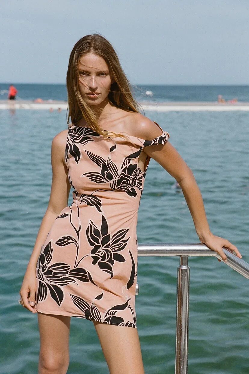 Linen midi dress with polka dots by Zara - Foto 1 de 9