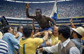 The mystique of the Azteca in its third World Cup: the cement giant that consecrated Pel� and Maradona