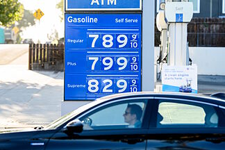 Trump signs order extending tax-free use of red-dyed diesel during midterm stop in Nebraska