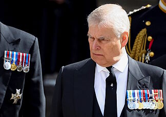 Princess Eugenie of York has cut contact with her father, Andrew Mountbatten, due to his involvement in the 'Epstein case'
