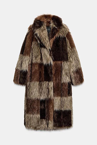 These 8 irresistible new arrivals have just arrived at Zara for Black Friday: faux fur coats, velvet dresses, structured frock coats and bowling bags