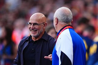 Why do 'grandparents' succeed on the football benchs? "Knowledge of the raw material is fundamental"