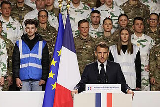 Emmanuel Macron announces voluntary military service in France: "War is a present reality"