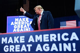 Trump blames immigration for the unrest in France: "Close your borders or Europe is finished"