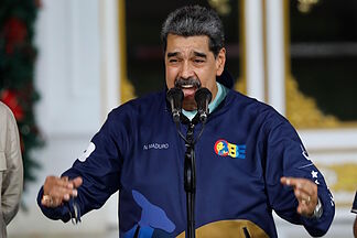 Maduro claims to have defeated the "psychological war" and warns following the suspension of flights to Venezuela