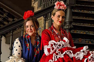 Sophie and Shelby, from the USA to Seville for love of their boyfriends: "My mother-in-law makes incredible food"