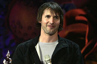 This is how James Blunt, the singer who bought a mansion in Ibiza with the money from his hit You're Beautiful, lives today