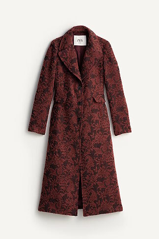 The new Zara Studio collection features the two coats that elevate winter looks