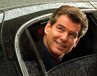 Sean, the unknown son of Pierce Brosnan: from addiction problems after an accident and the death of his sister to now working as a psychotherapist