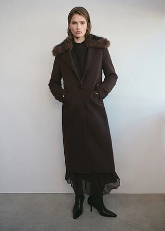Total success at Mango with these 8 coats: elegant, comfortable, and warm, ideal for the office and dinner with friends.