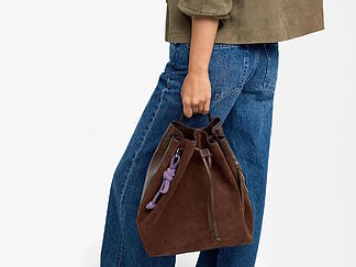 Neither handbags nor shoulder bags: 5 faux leather backpacks from Parfois worn by the most fashionable women.
