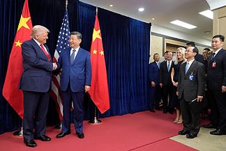 Trump and Xi spoke on phone Monday to discuss trade, Taiwan and Ukraine