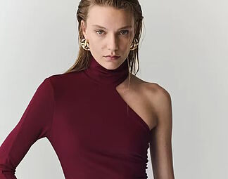 This Printed Zara Dress Is an Elegant and Versatile Choice for Autumn Events
