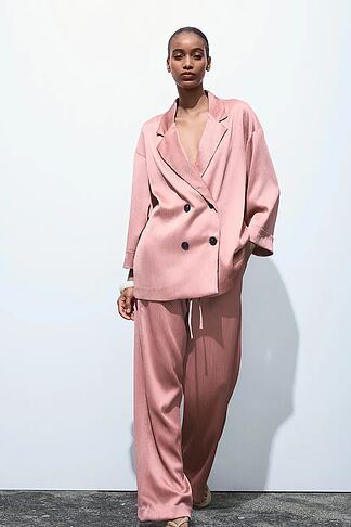 8 perfect summer looks from Zara and Sfera: breezy, flattering, and full of color