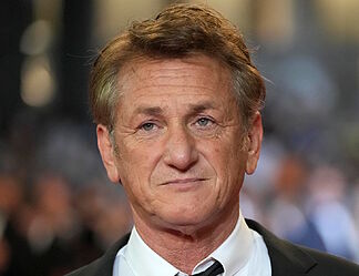 Valeria Nicov, the girlfriend 30 years younger than Sean Penn who speaks six languages, practices boxing, and appeared in 'Emily in Paris'